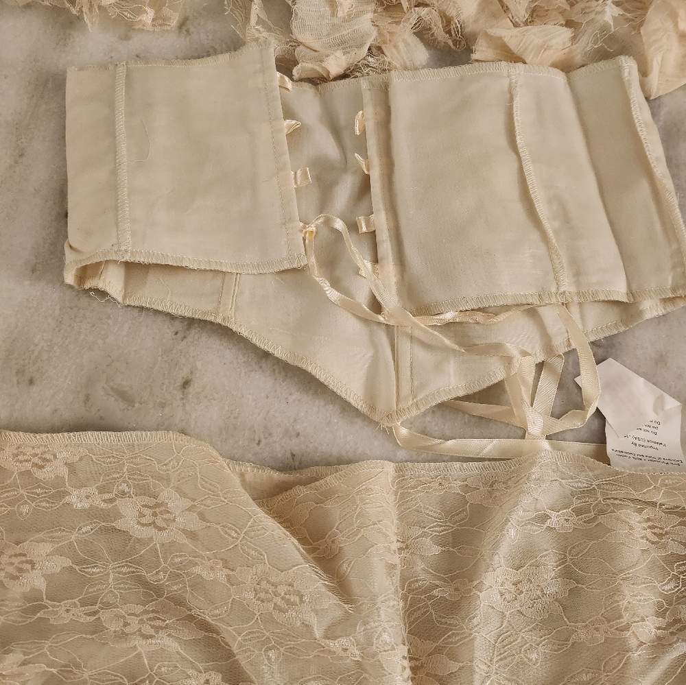 Female Gothic Mummy Costume